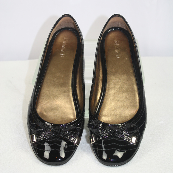Very Cute Flat Patent Leather Shoe EUC - Picture 1 of 5